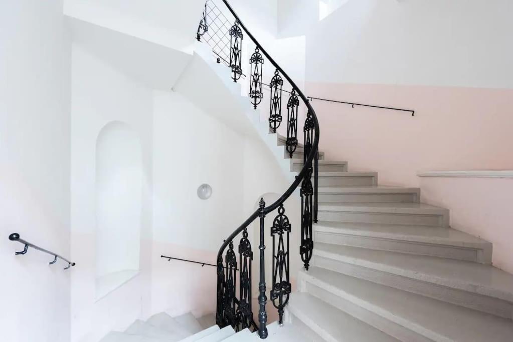 2 Bedrooms Apt Near Wenceslas Sq Prague Luaran gambar